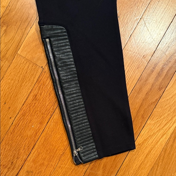 Sandro Black Leggings with Zipper Detail - Picture 2 of 5